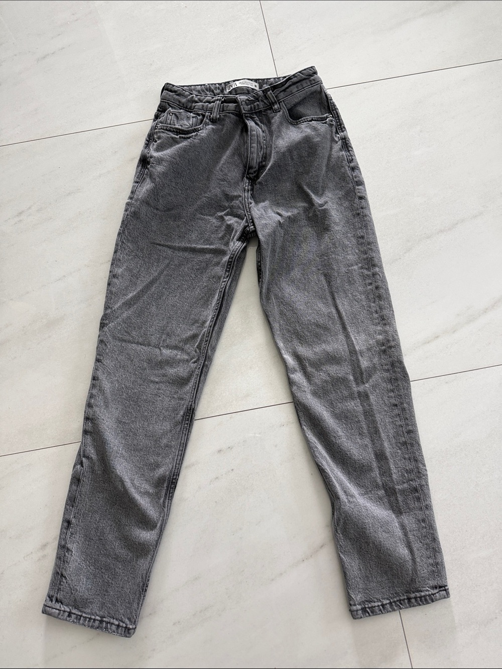 Zara Women's Gray Straight Jeans